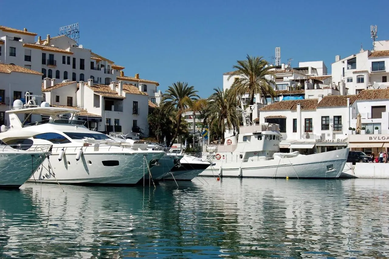 Holiday home Luxury 3 Bed Townhouse In Puerto Banus Marbella Villa