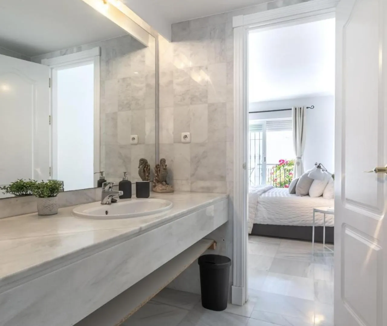 Holiday home Luxury 3 Bed Townhouse In Puerto Banus Marbella Villa