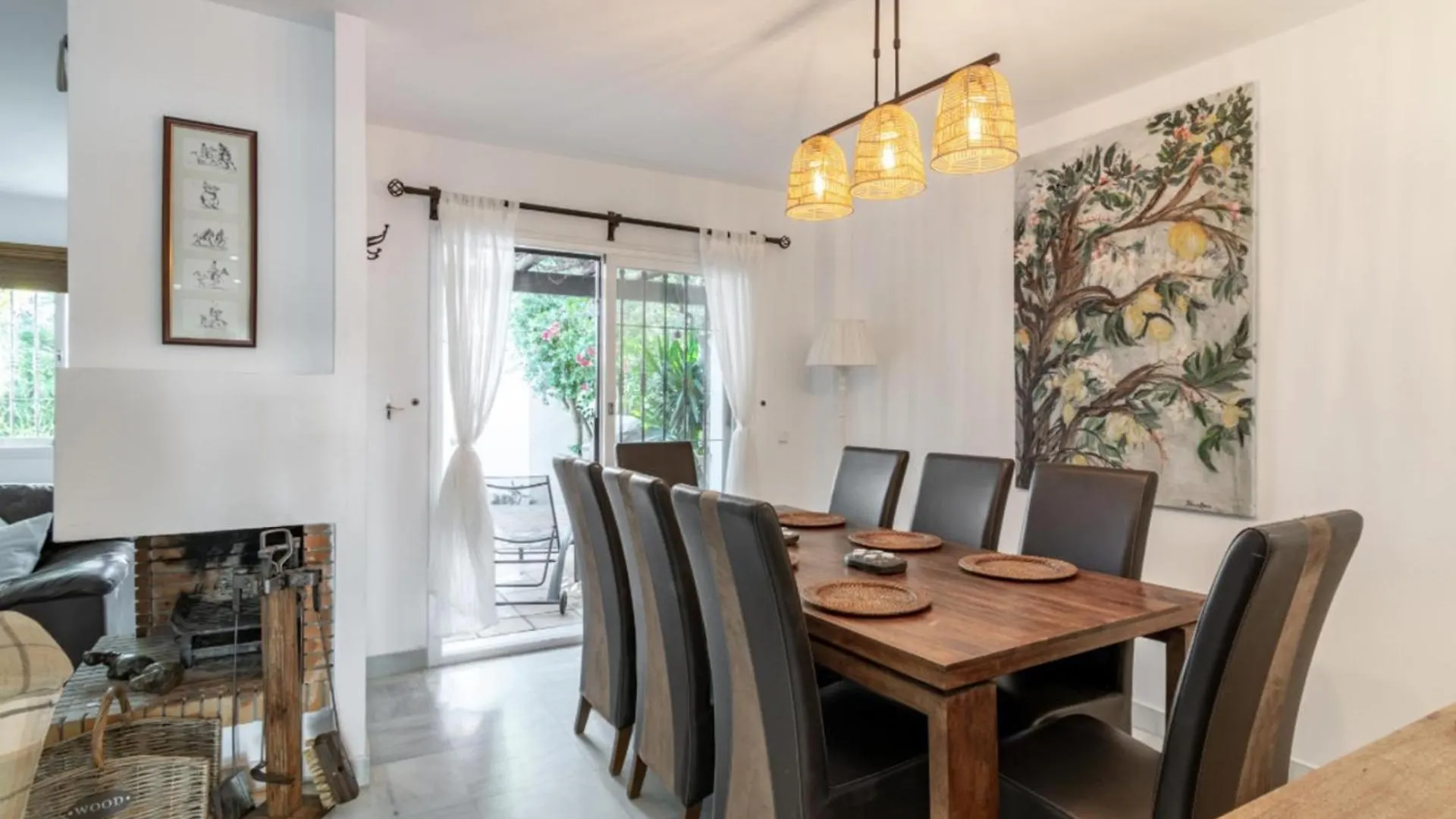 Luxury 3 Bed Townhouse In Puerto Banus Marbella Villa