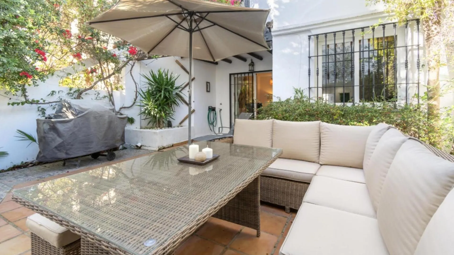 Luxury 3 Bed Townhouse In Puerto Banus Marbella Villa