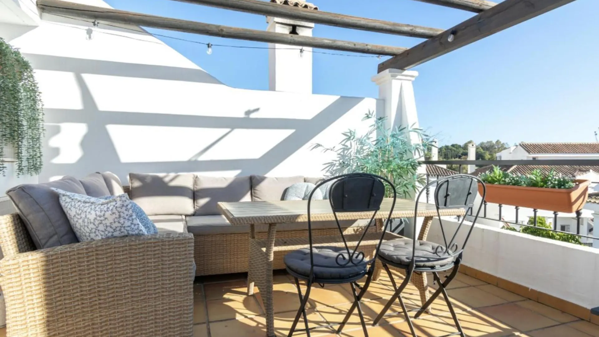 Luxury 3 Bed Townhouse In Puerto Banus Marbella Villa Holiday home